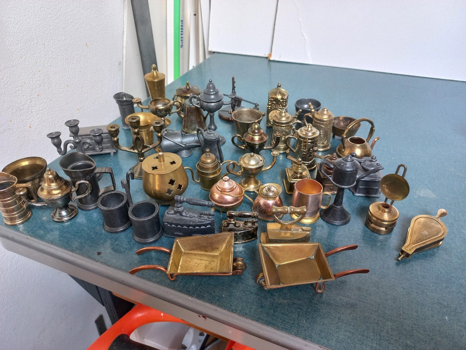poppenhuis spullen miniatuur koperen en tin, Ophalen of Verzenden, Gebruikt