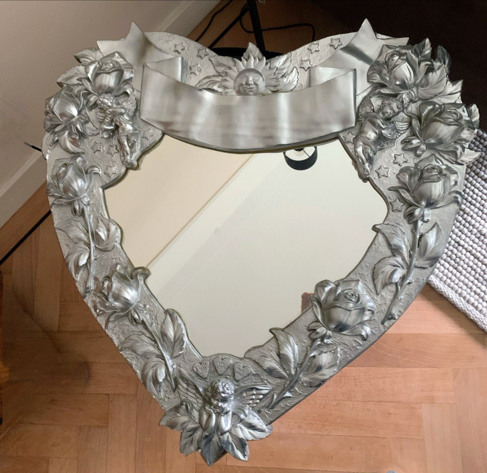 Brocante Hartvormige Spiegel met Engeltje en Rozen, Ophalen of Verzenden