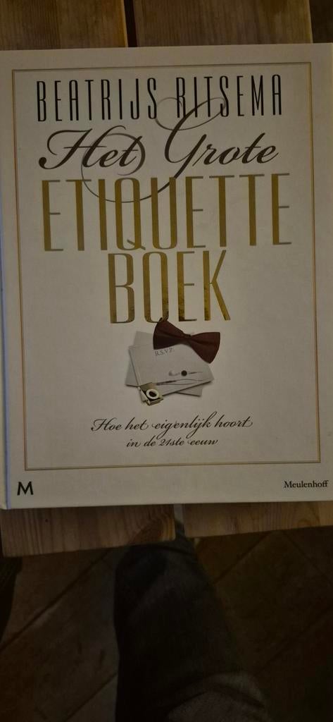 Het Grote Etiquette Boek, Overige formaten, Overige typen, Ophalen of Verzenden, Zo goed als nieuw