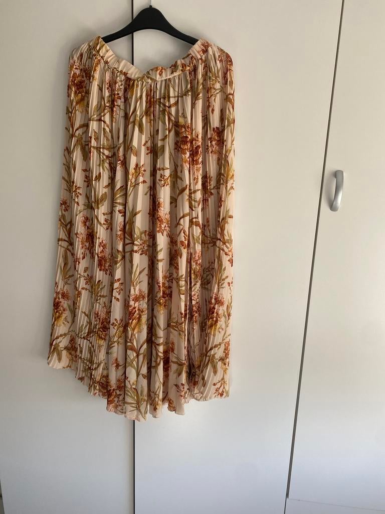 Lange gebloemde plissé rok van H&M maat M, Kleding | Dames, Ophalen of Verzenden, Zo goed als nieuw, Maat 38/40 (M), Onder de knie