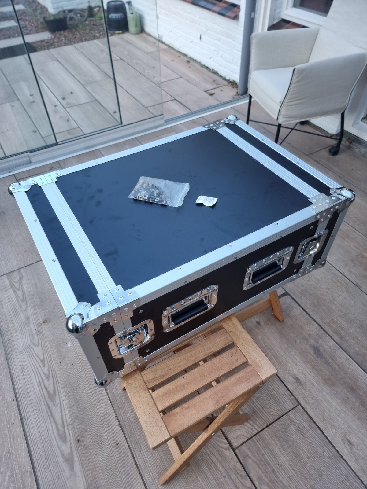 GLOEDNIEUW 6U Flightcase voor 19-inch versterkers & effects., Ophalen, Nieuw, Overige instrumenten, Flightcase
