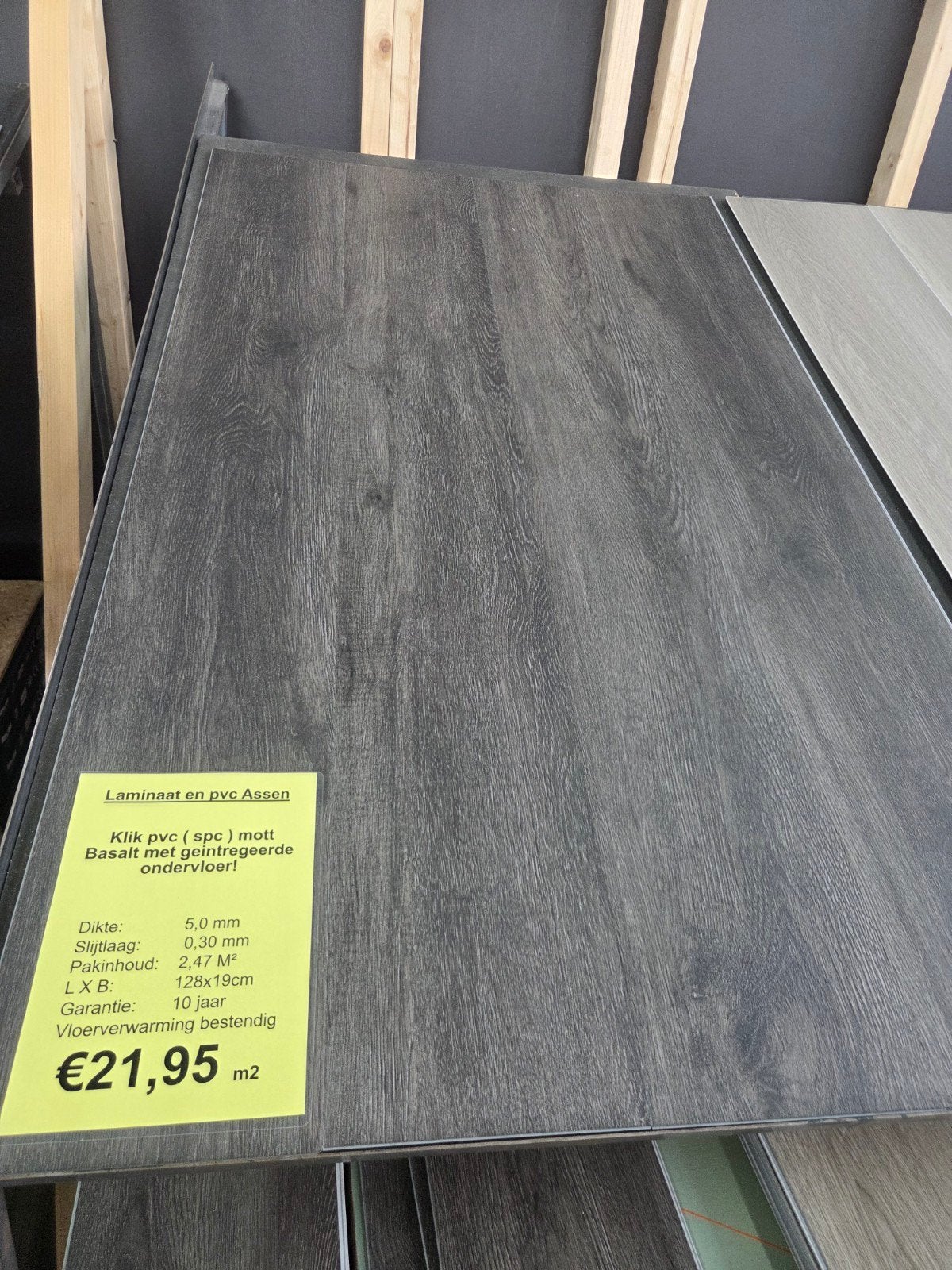 click pvc mott basalt met geïntegreerde ondervloer, Ophalen, Nieuw, 25 tot 50 m², Vinyl