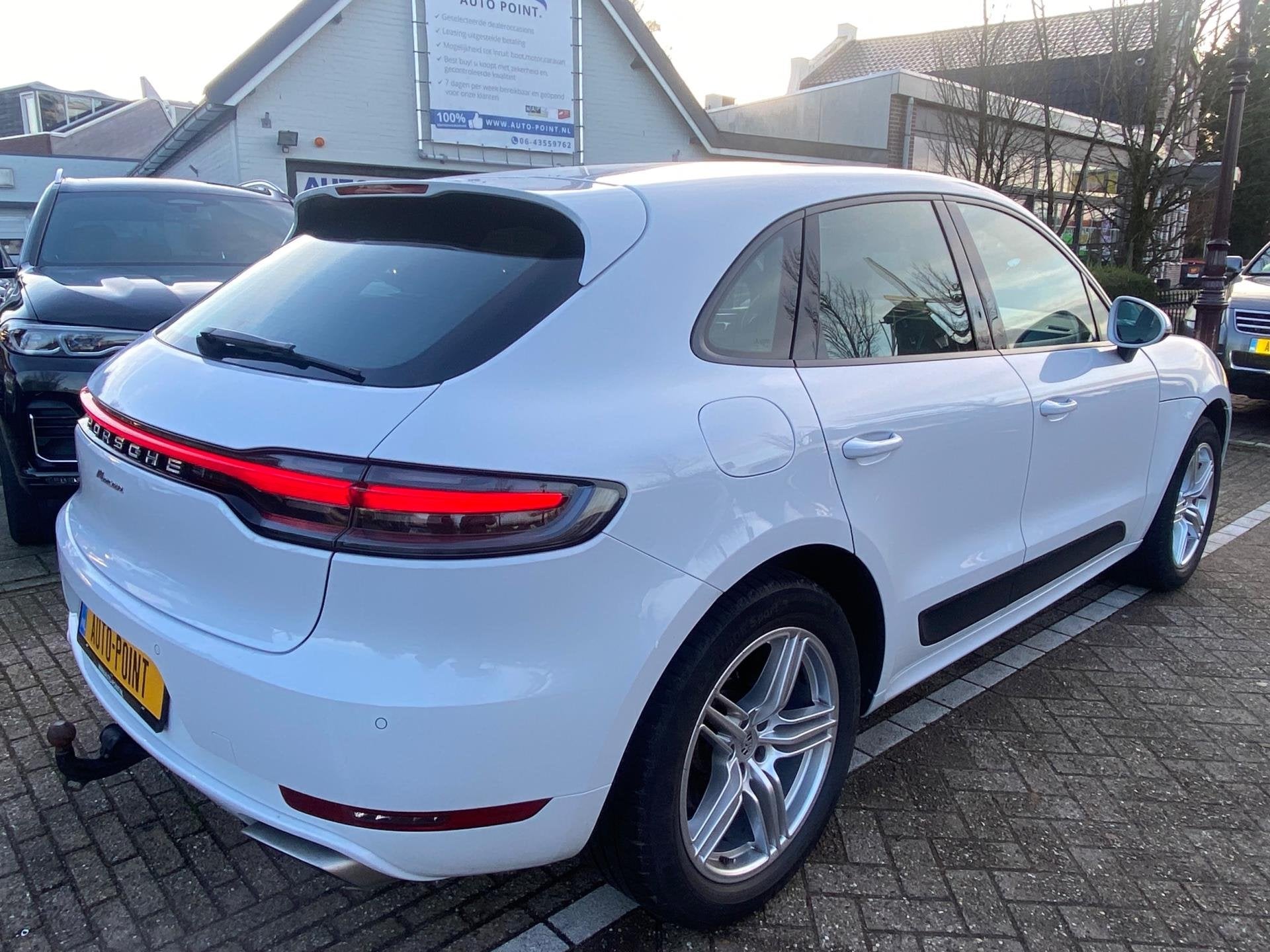 Porsche Macan 2.0 SPORTDESIGN/KEYLESS/NL-AUTO/CAMERA/BLINDSP, Gebruikt, Euro 6, Wit, Vierwielaandrijving