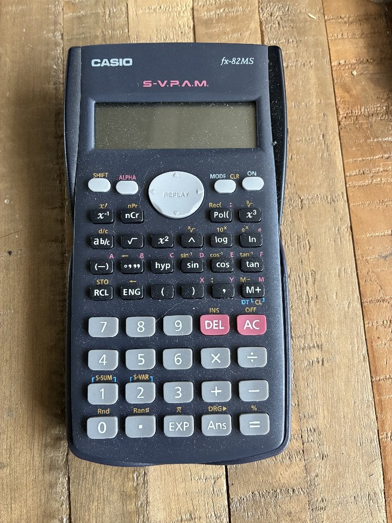 Casio fx-82MS rekenmachine, Ophalen, Gebruikt