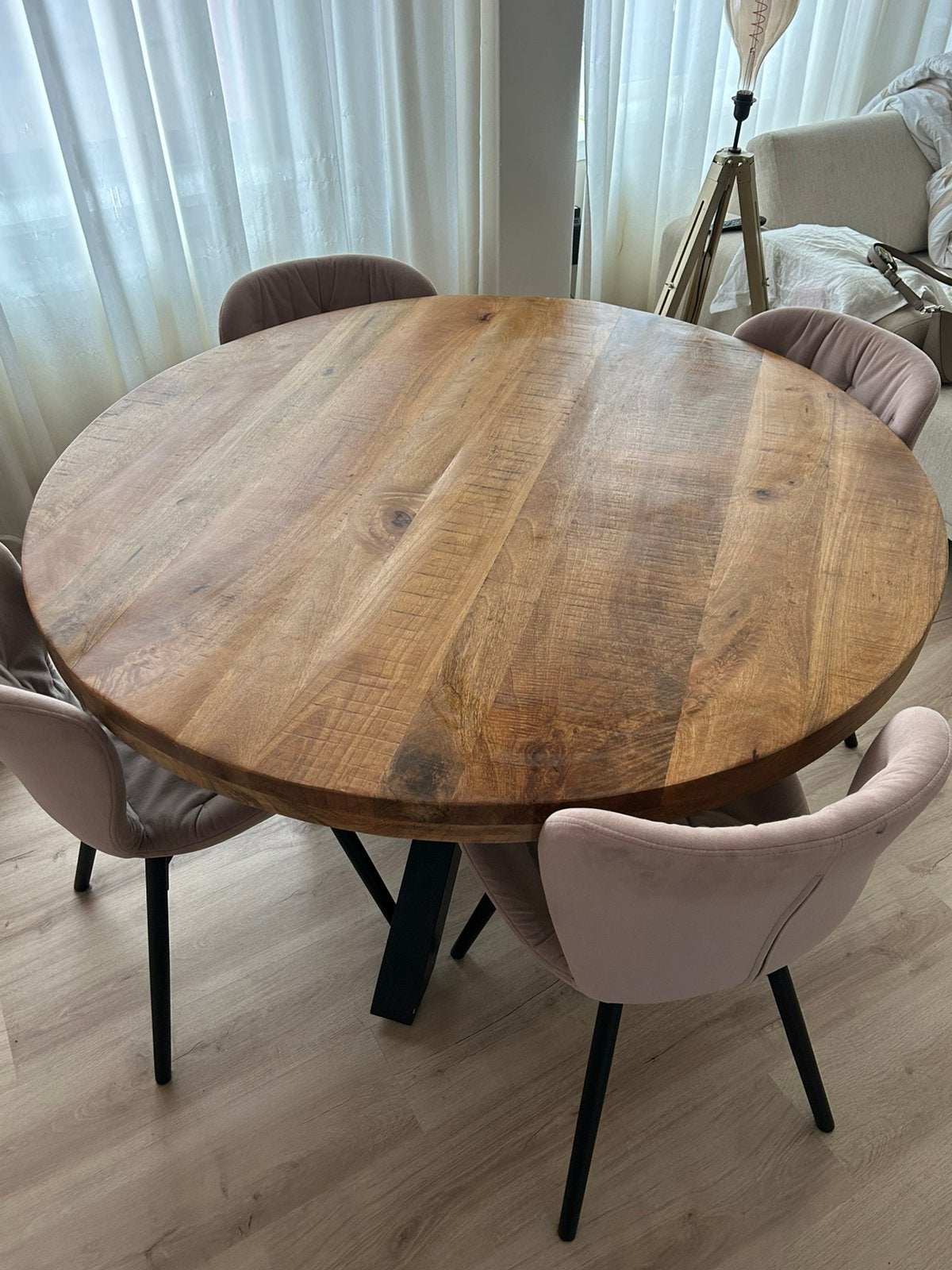 Mangohout Tafel met kruispoot, Huis en Inrichting, Tafels | Eettafels, Ophalen, Rond, 100 tot 150 cm
