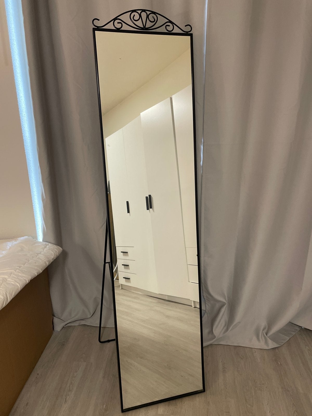 IKEA KARMSUND Passpiegel met standaard, Huis en Inrichting, Minder dan 50 cm, 200 cm of meer, Ophalen of Verzenden, Zo goed als nieuw