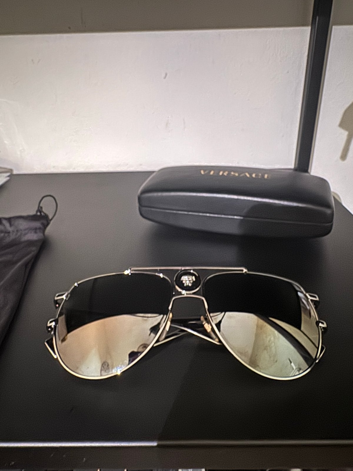 Versace zonnebril met etui en zakje, Overige merken, Zonnebril, Zwart, Ophalen of Verzenden