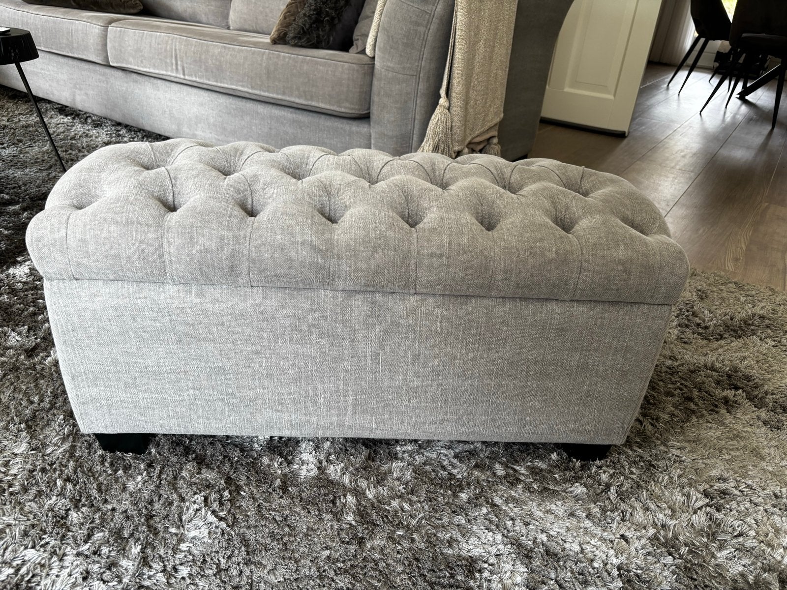 Mooie gecapitonneerde hocker - 86x42x40 cm, Ophalen, Minder dan 50 cm, 75 tot 100 cm, Zo goed als nieuw