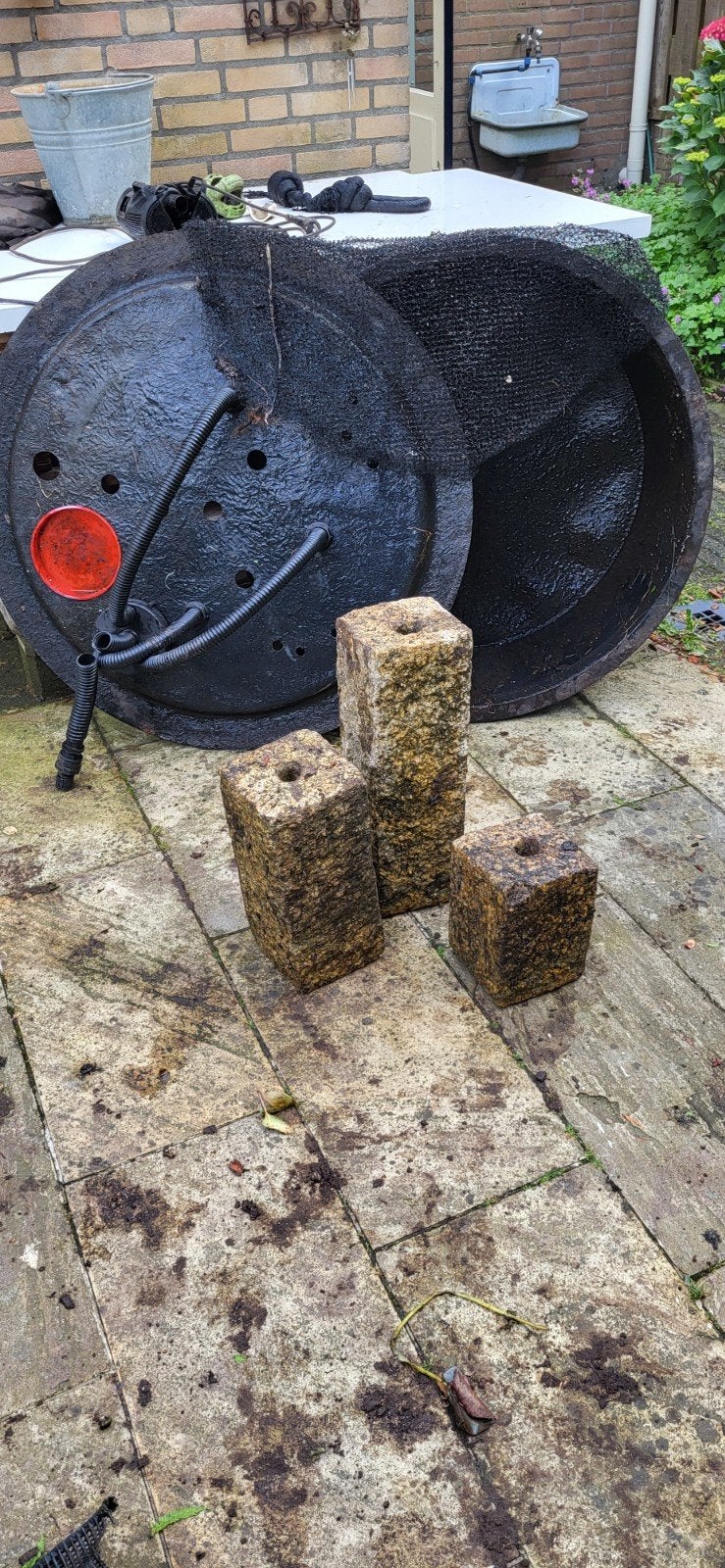 Fontein met pomp, bak en stenen - complete set, Ophalen