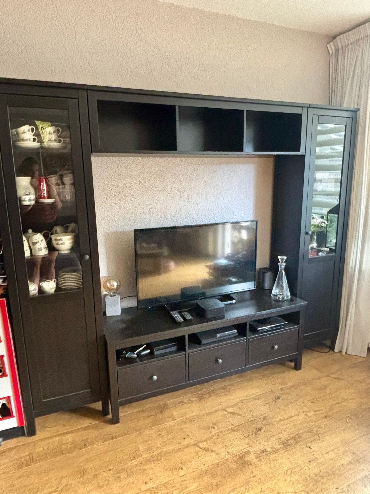 IKEA Hemnes TV-meubel met kasten - Zwartbruin, Ophalen, Gebruikt, 200 cm of meer, Grenenhout