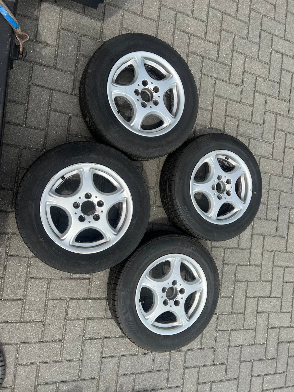 4 all season velg plus band afkomstig van mercedes w203, Auto-onderdelen, Banden en Velgen, 15 inch, Banden en Velgen, Ophalen of Verzenden
