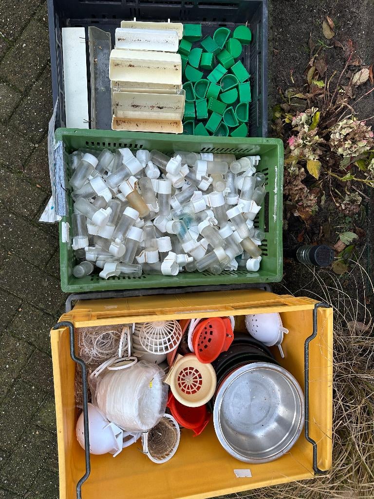 Van alles aan toebehoren voor vogels, Dieren en Toebehoren, Vogels | Toebehoren, Ophalen of Verzenden, Kooi-accessoires