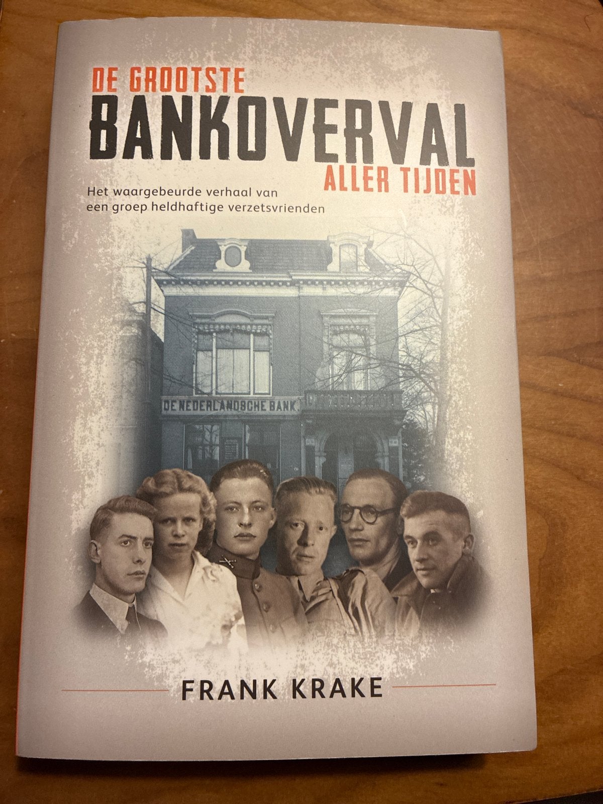 De Grootste Bankoverval Aller Tijden - Frank Krake, Ophalen of Verzenden, 20e eeuw of later, Zo goed als nieuw