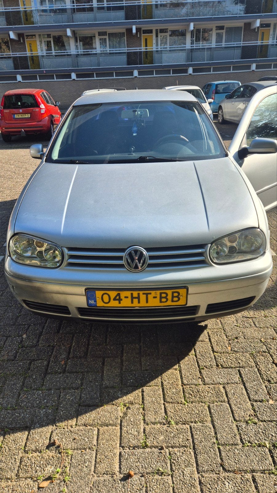 Volkswagen Golf 1.6 77KW 2001 Grijs Highline NAP, Voorwielaandrijving, Parkeersensor, 1145 kg, 4 cilinders