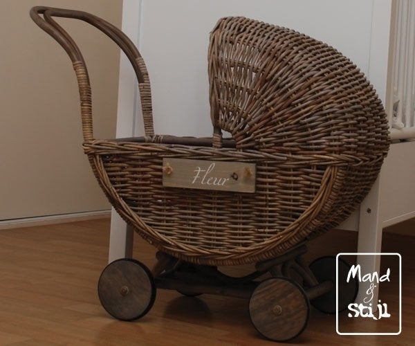 Rotan poppenwagen, Kinderen en Baby's, Speelgoed | Poppen, Verzenden, Nieuw, Overige typen