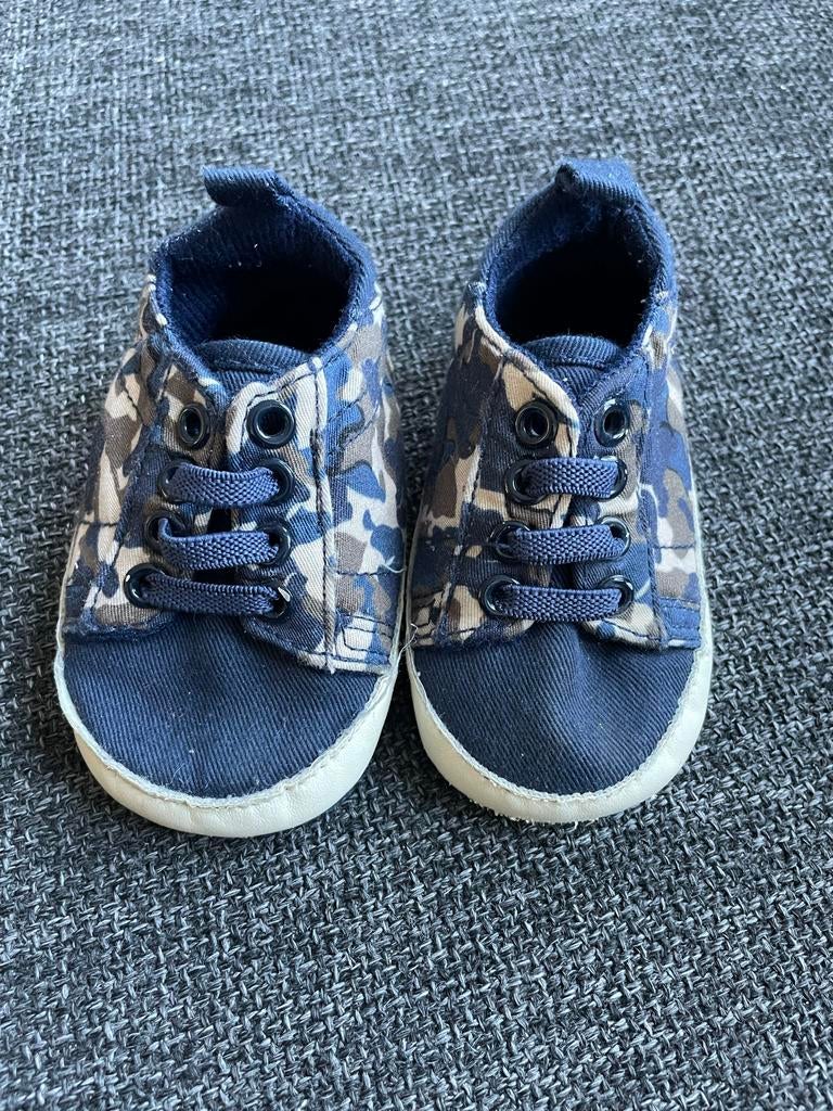 Babyschoentjes (1-6 maanden), Kinderen en Baby's, Babykleding | Schoentjes en Sokjes, Ophalen of Verzenden, Zo goed als nieuw