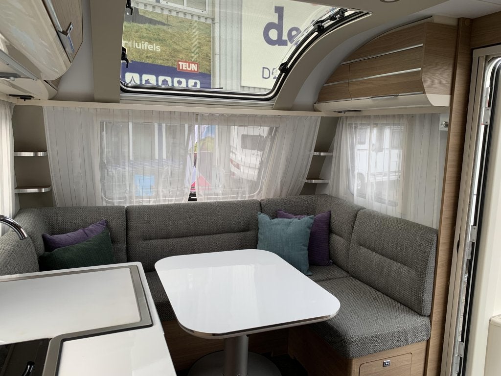 Adria Adora 462 UP - Isabella Voortent -, Caravans en Kamperen, Caravans, Rondzit, Bedrijf, Schokbreker, 5 tot 6 meter