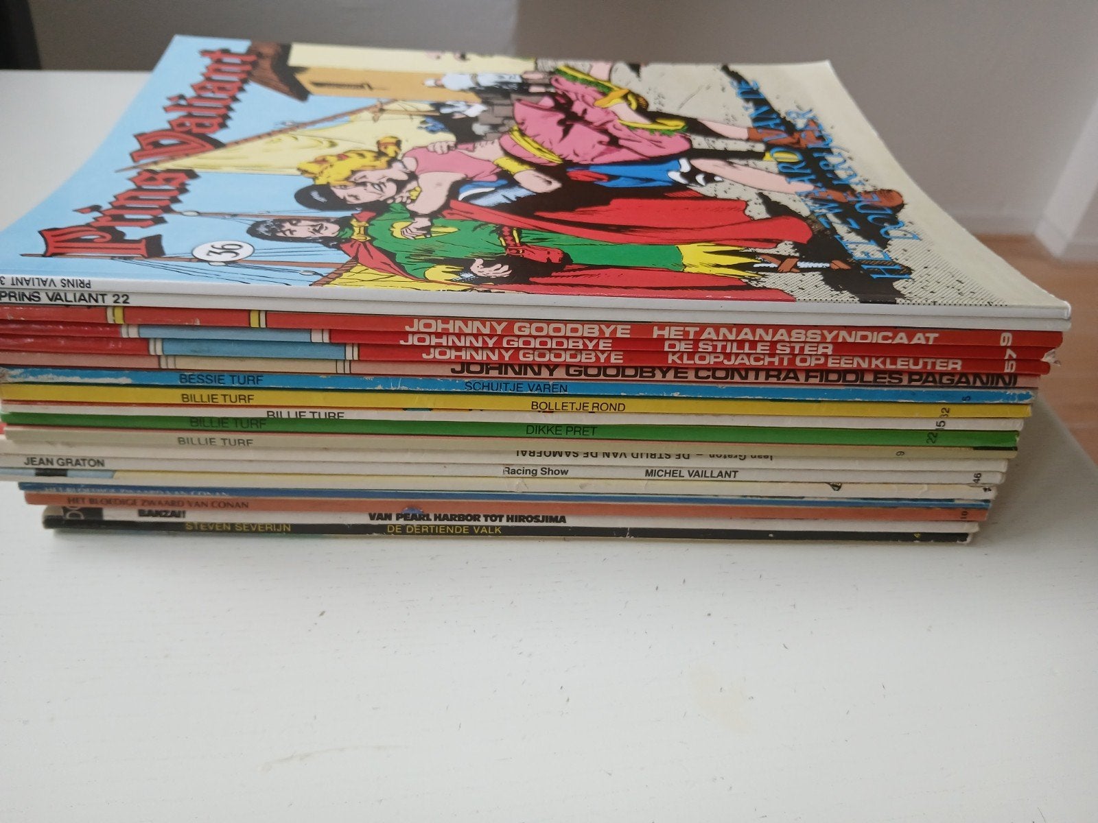 Diverse heerlijke strips oa Prins Valiant, Franka, Roodbaard, Meerdere comics, Ophalen of Verzenden, Gelezen, Europa