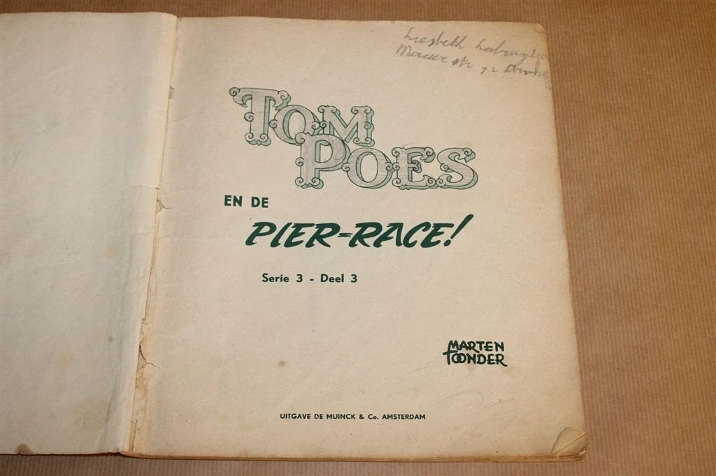 Tom Poes en de Pier-Race — Marten Toonder [1e druk 954], Eén stripboek, Ophalen of Verzenden, Gelezen