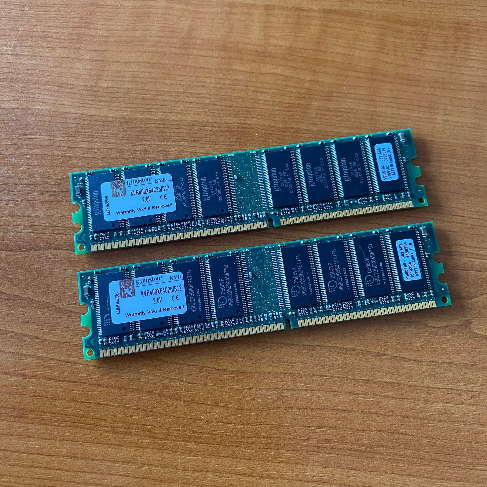Kingston 1GB PC1 400MHz DDR ( 2x 512MB ), Computers en Software, 400 MHz, Ophalen of Verzenden, DDR, Desktop