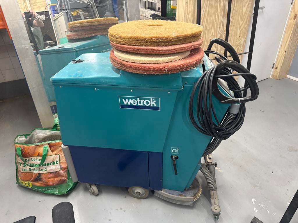 Wetrok Schrob-/Zuigmachine - Professionele Reiniging, Ophalen of Verzenden, Gebruikt, Schrobmachine