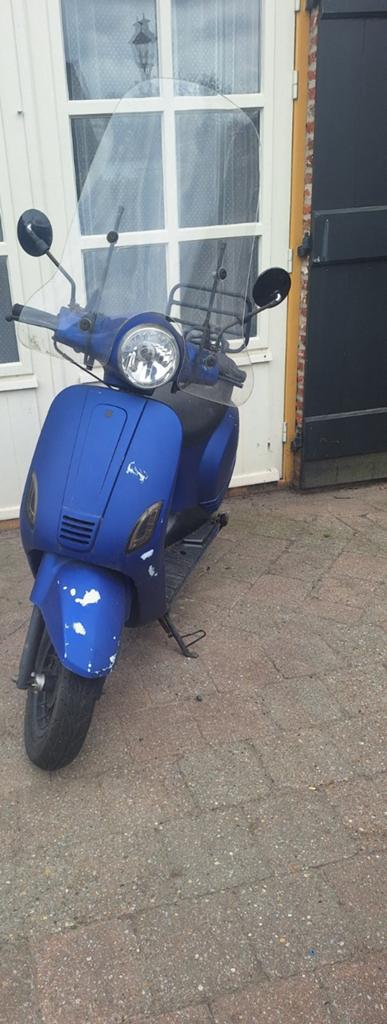 Ik koop uw scooter (2takt/4takt, lopend/defect) - Max €150, Fietsen en Brommers, Ophalen, Gebruikt