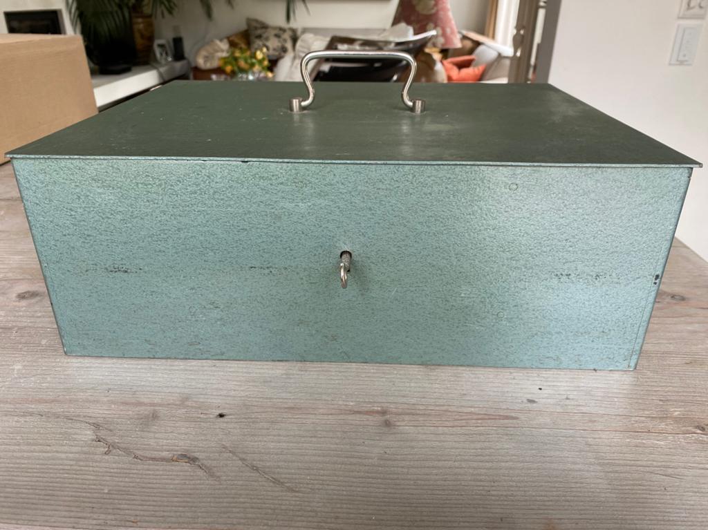 Zware grote geldkist metaal Beaumont, Ophalen, Metaal, 50 tot 100 cm, Minder dan 50 cm
