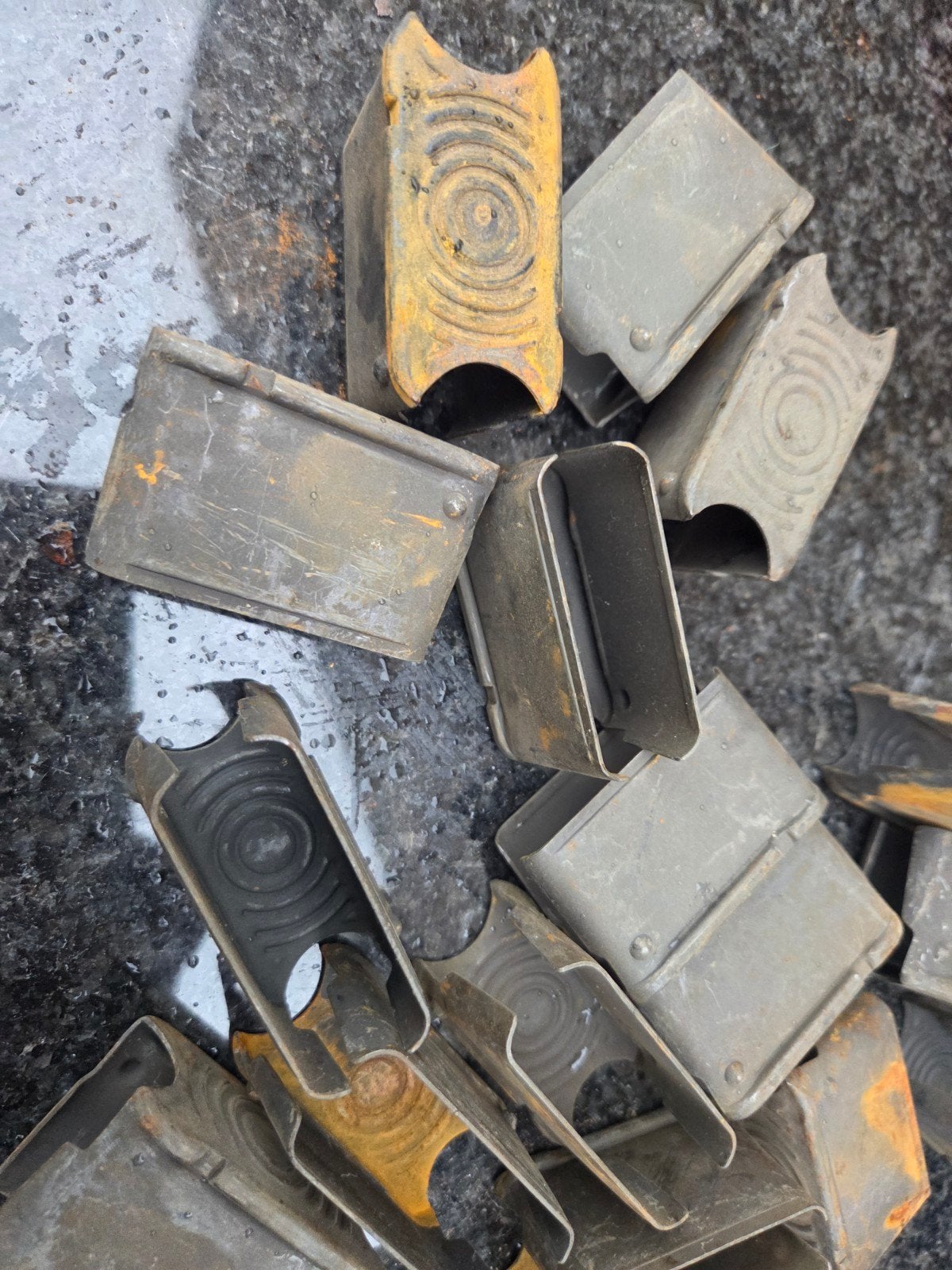 18 Garand clips WO2 en naoorlogs, Ophalen