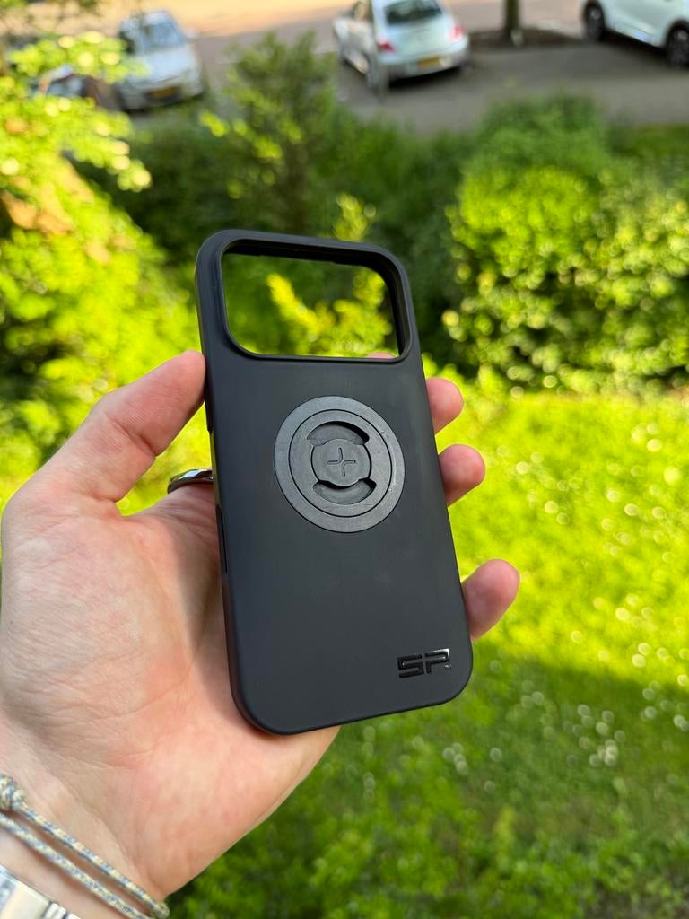 SP Connect iPhone 17 hoesje - Zwart met ring mount, Kunststof, IPhone 17, Zwart, Krasbestendig