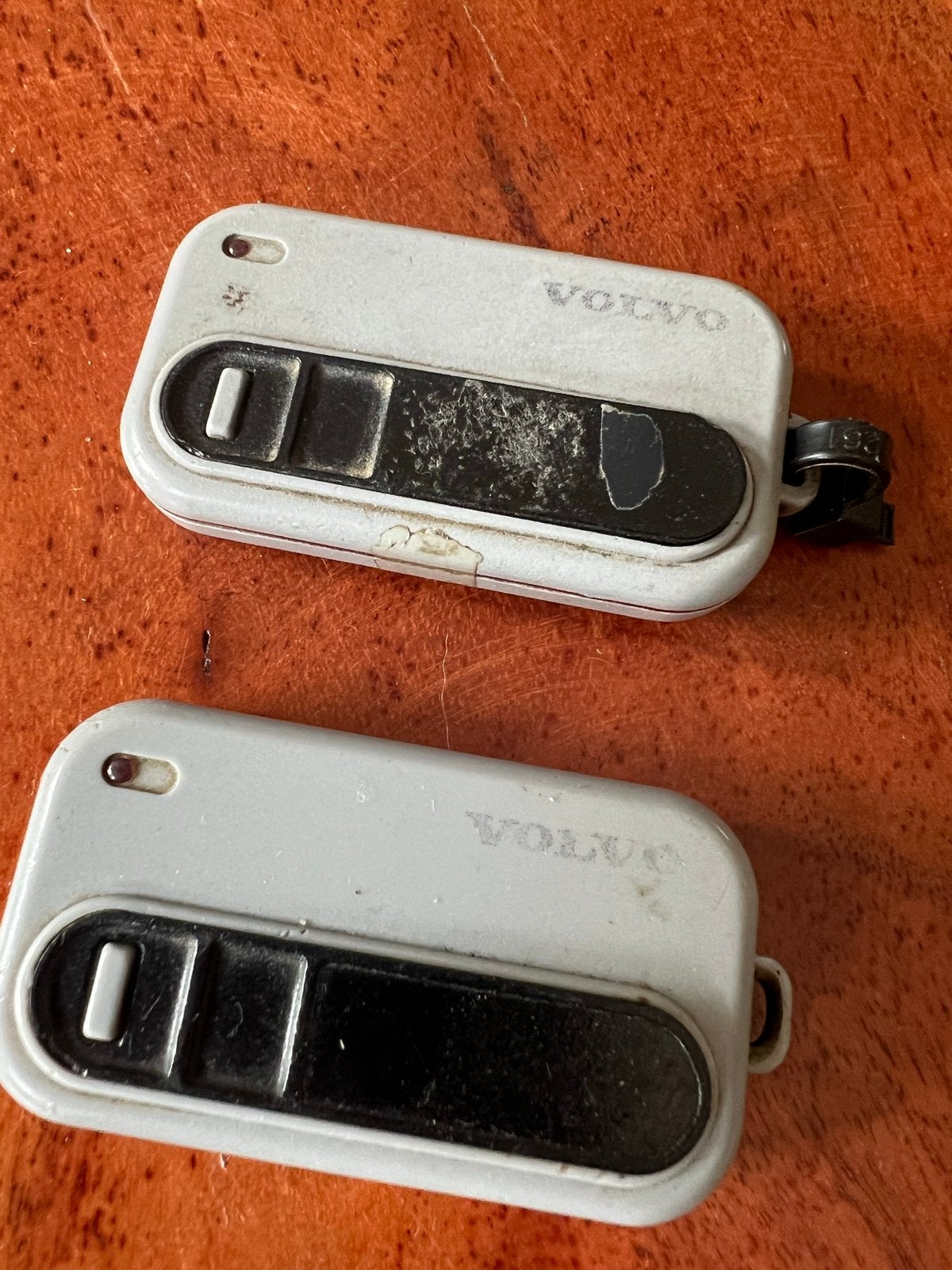 Volvo Guard Afstandsbediening - Set van 2, Ophalen of Verzenden, Gebruikt