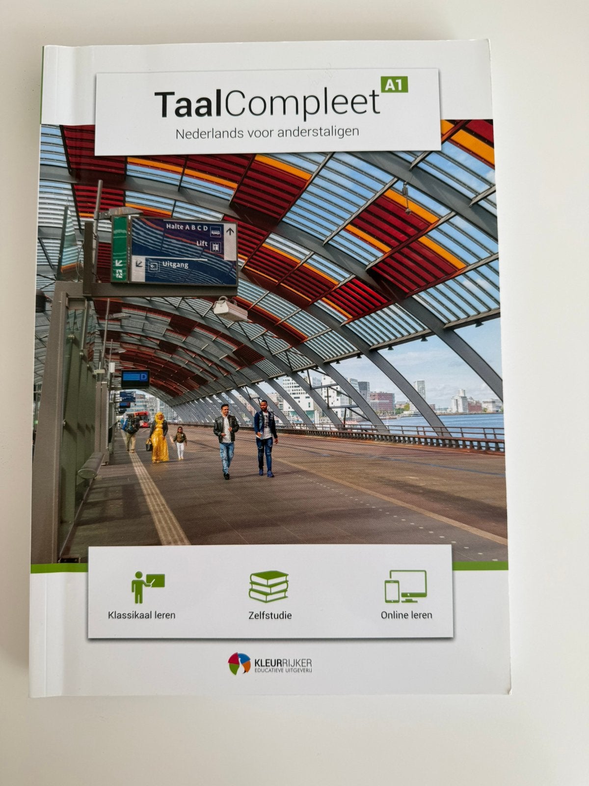 Taal Compleet KNM, Ophalen, Zo goed als nieuw