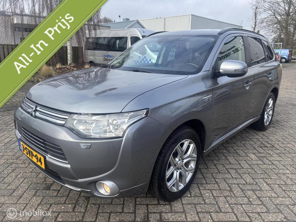 Mitsubishi Outlander 2.0 PHEV Instyle+, 4 cilinders, Lichtsensor, Bedrijf, Vierwielaandrijving