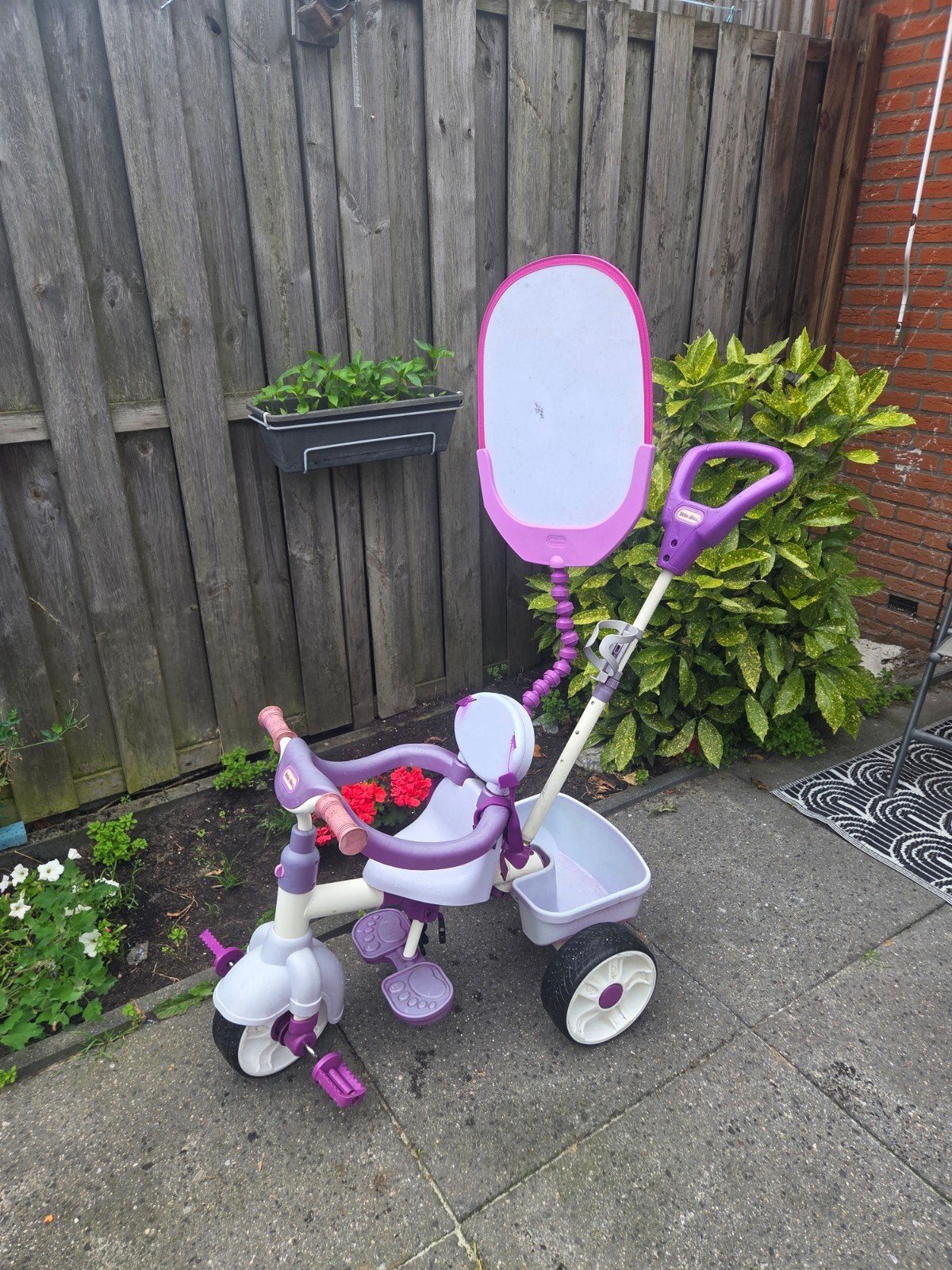 Little Tikes Driewieler met Duwstang en Zonnescherm, Ophalen, Gebruikt, Little Tikes, Duwstang
