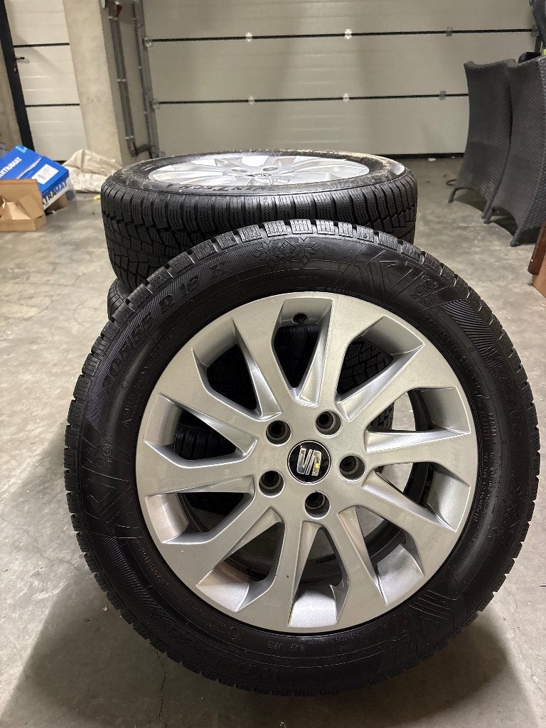 Viking winterbanden op Seat velgen, maat 205/55 R16, Ophalen, 16 inch, Banden en Velgen, Nieuw