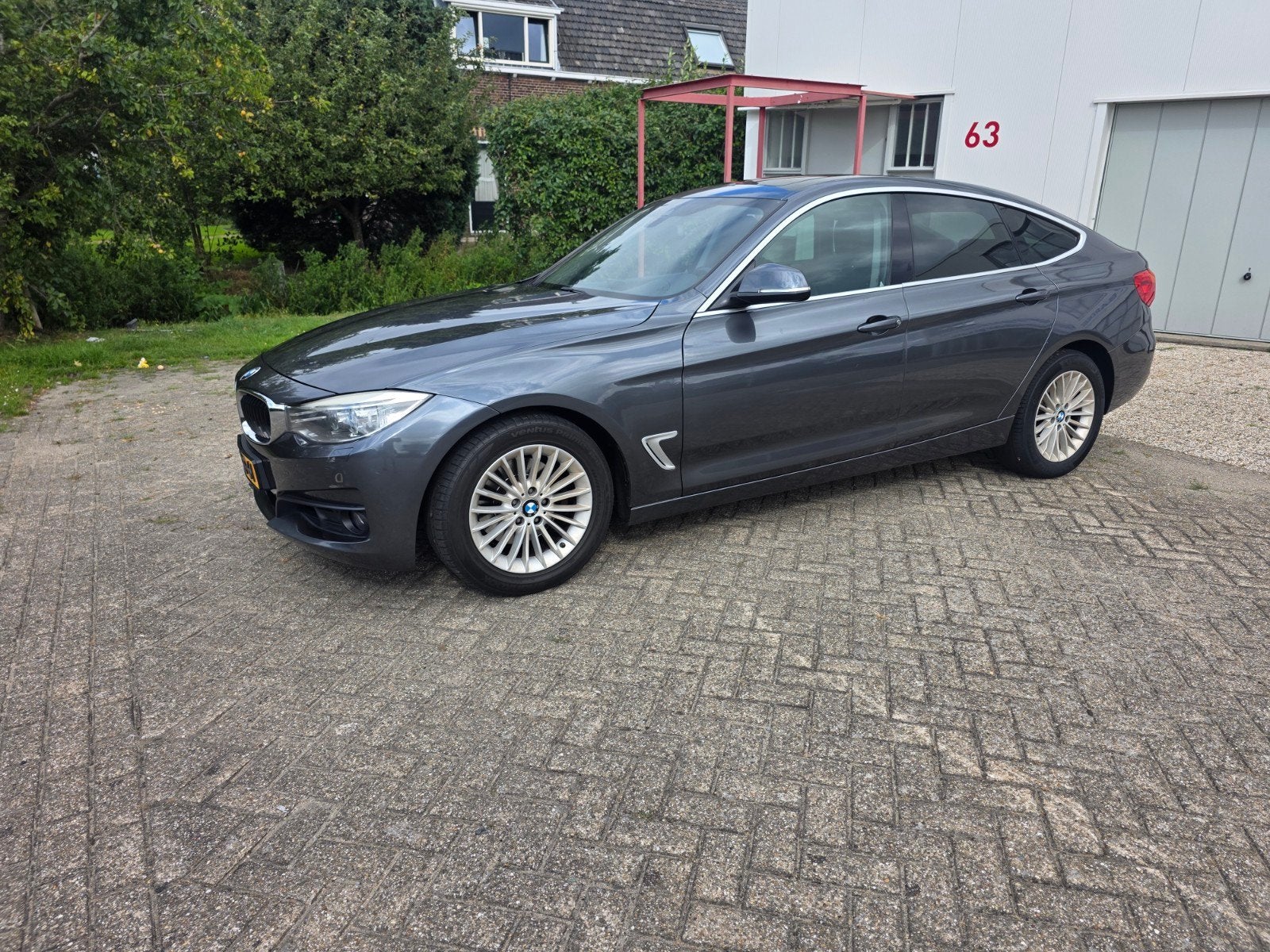 BMW 328i I PANO  LEER CRUISE MEMORY M -Pakket Parkeercamera, Automaat, 745 kg, Achterwielaandrijving, 4 cilinders