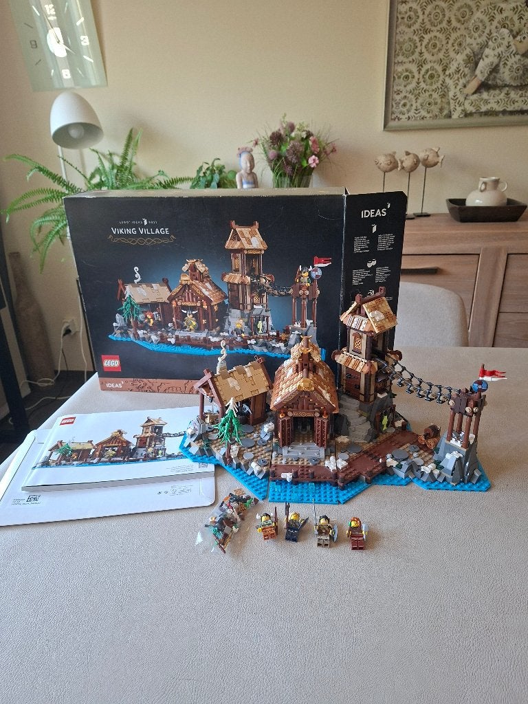 LEGO Ideas 21343 Viking Village, Lego, Ophalen of Verzenden, Inclusief accessoires, Complete set