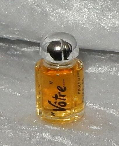 Volle parfum mini - Charles jourdan Votre, Ophalen of Verzenden, Zo goed als nieuw, Miniatuur, Gevuld