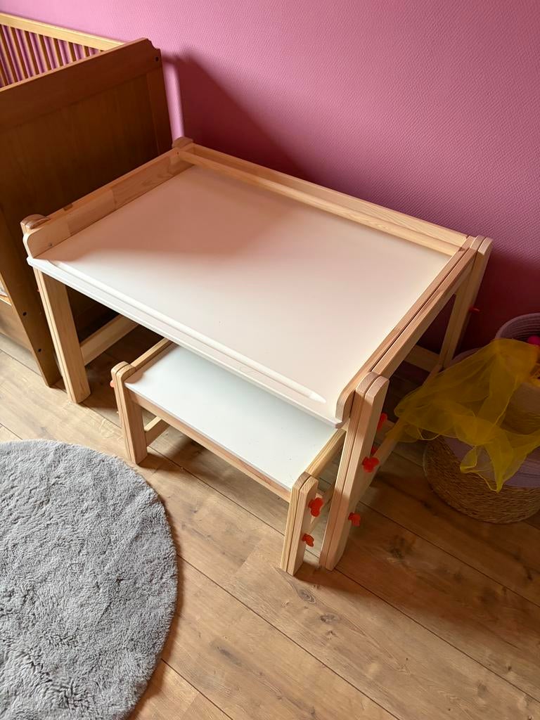 Ikea flisat tekentafel, Kinderen en Baby's, Kinderkamer | Tafels en Stoelen, Ophalen, Zo goed als nieuw, Stoel(en)
