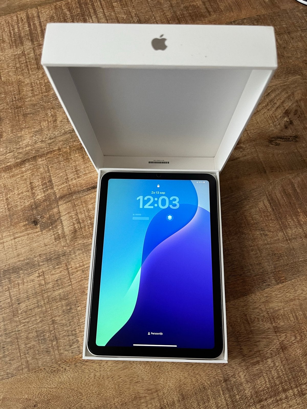 iPad mini 7 256GB Sterrenlicht met case, Computers en Software, Overige kleuren, Ophalen of Verzenden, Zo goed als nieuw, 256 GB