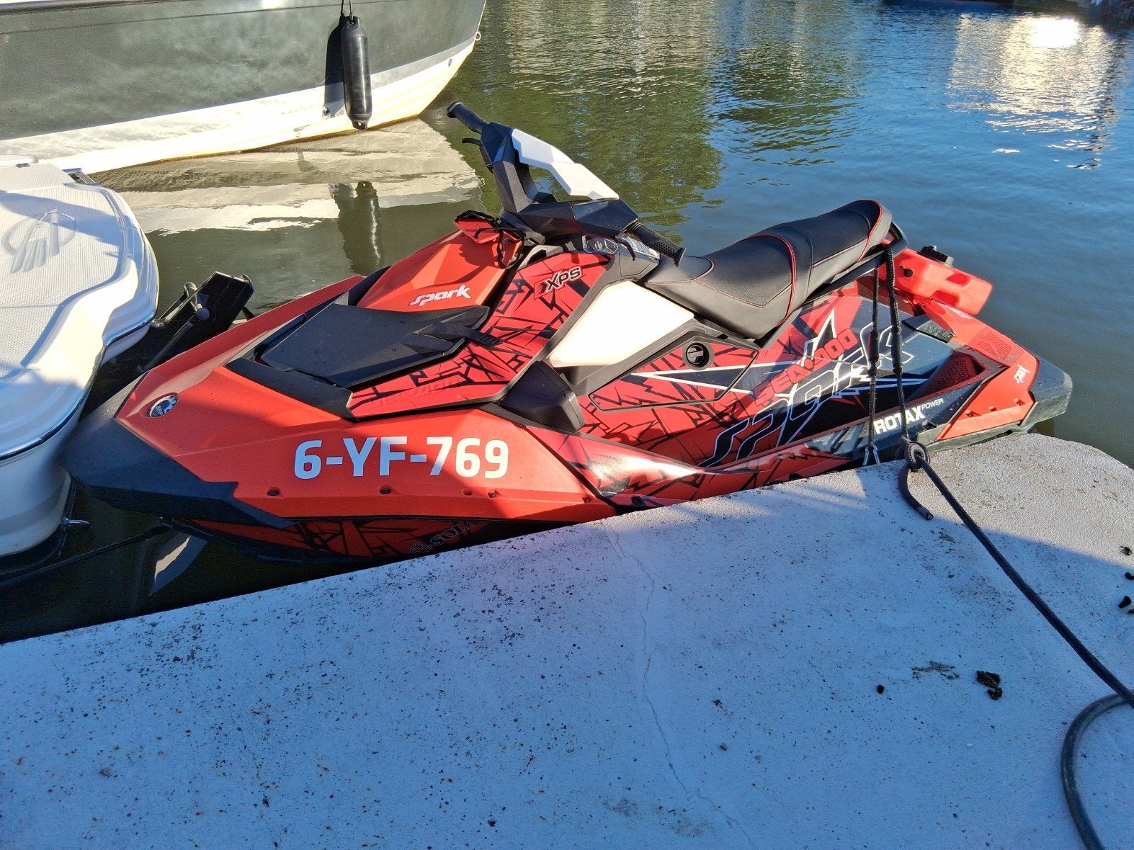 Zeer nette Sea-Doo Spark 2 90 met iBR en extra's, Watersport en Boten, Jetski's en Waterscooters, Ophalen, Zo goed als nieuw, Benzine