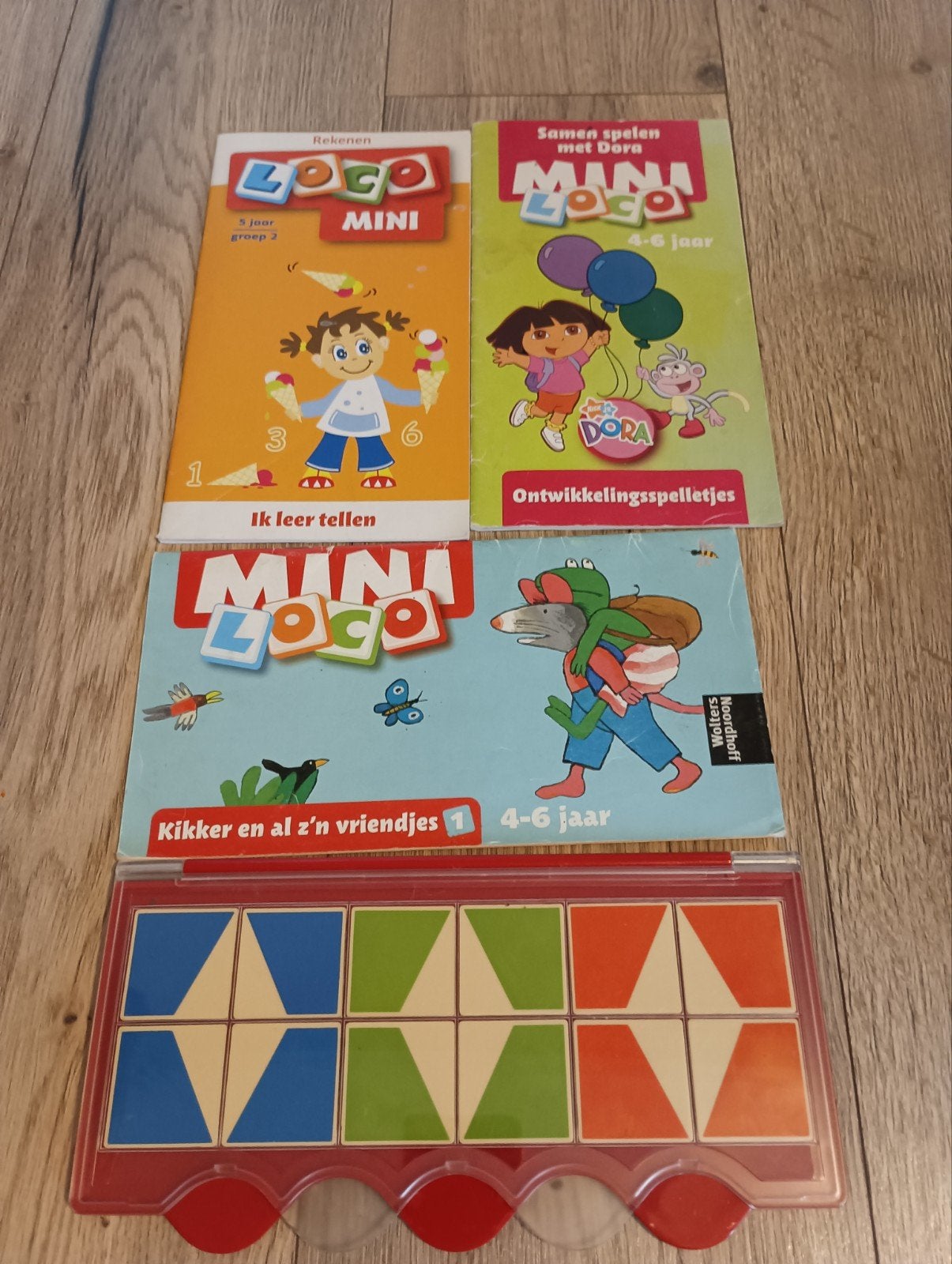 Mini Loco met 3 boekjes: Rekenen, Dora, Kikker, Ophalen of Verzenden, Gebruikt, Taal en Lezen