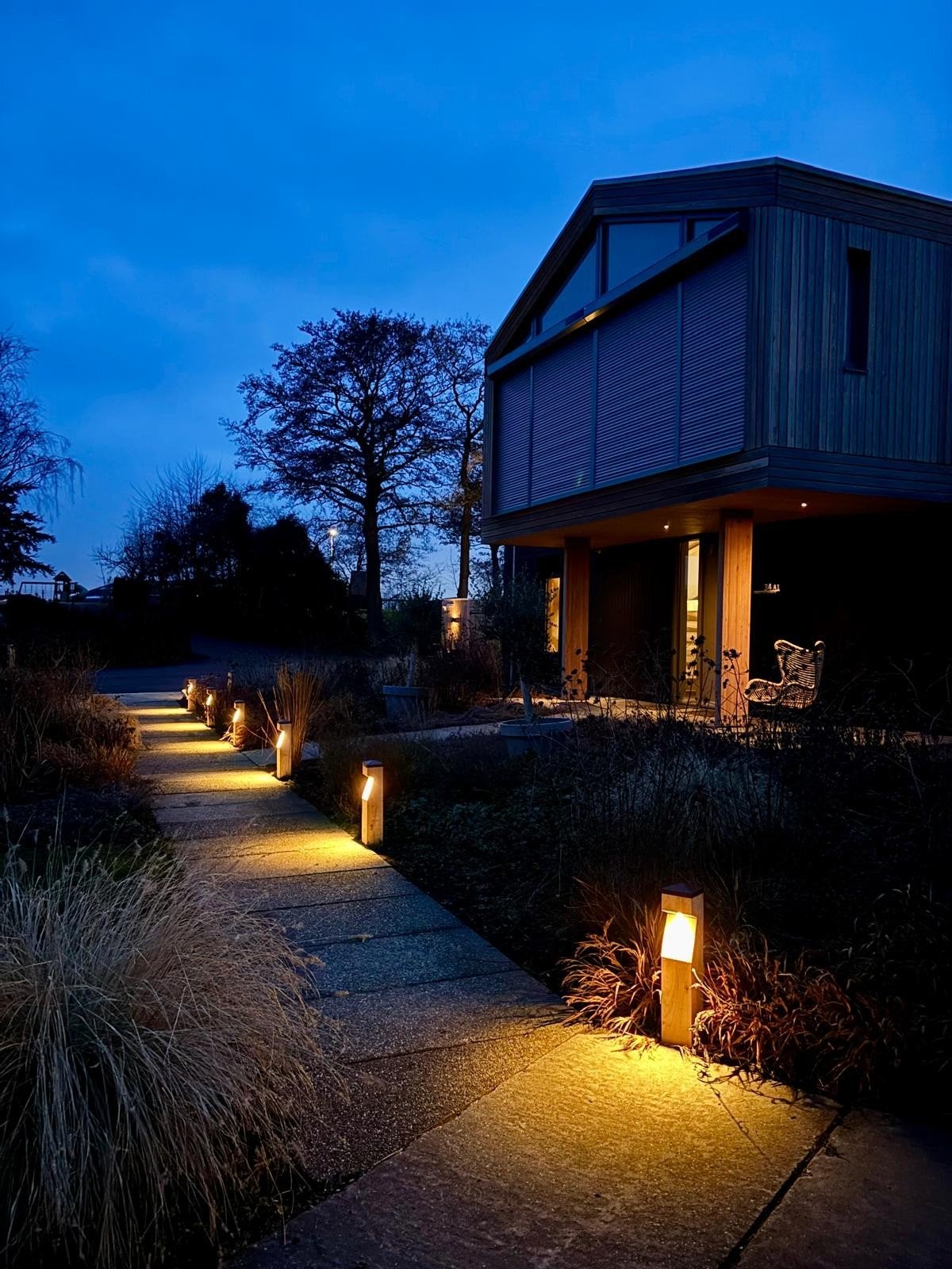 Maatwerk houten tuinverlichting, Tuin en Terras, Buitenverlichting, Verzenden, Minder dan 50 watt, Staande lamp, Info@houtentuinlamp.nl