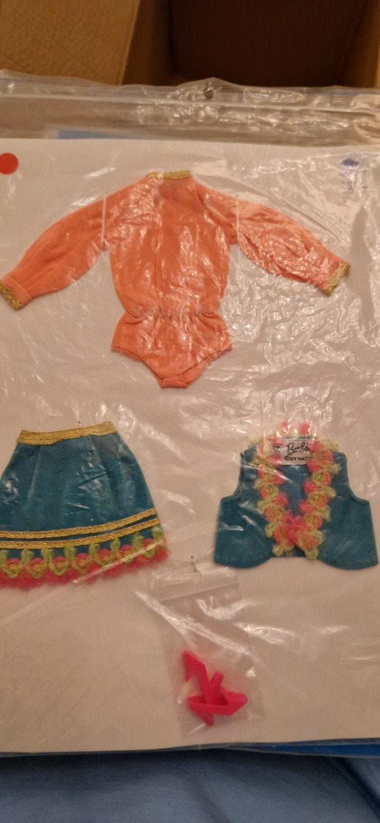 Barbie vintage gipsy spirit, Ophalen of Verzenden, Zo goed als nieuw, Kleertjes