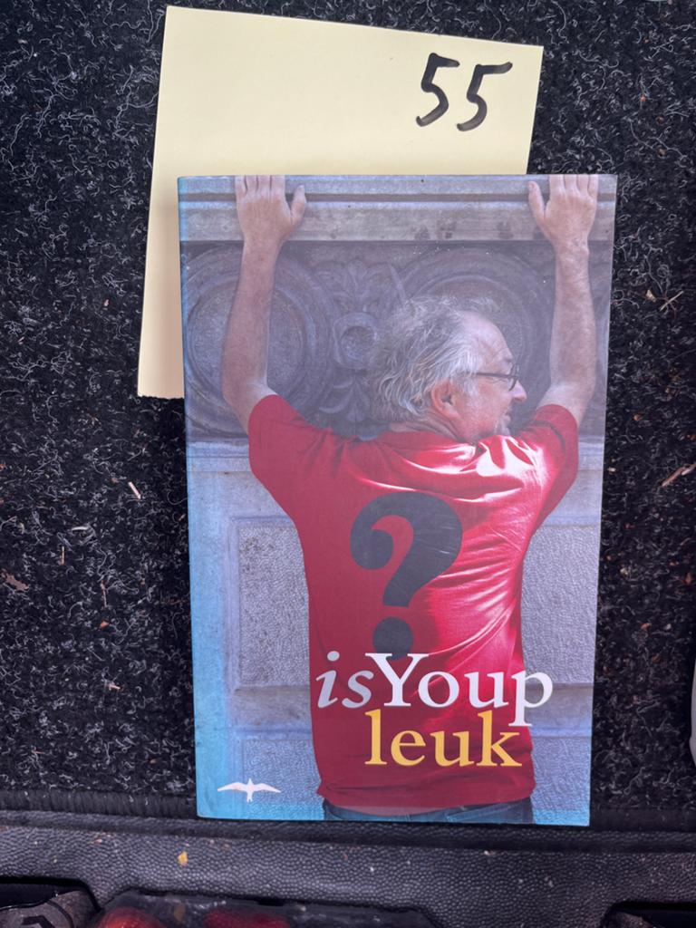 Is Youp Leuk - Boek van Youp van 't Hek, Ophalen of Verzenden, Zo goed als nieuw