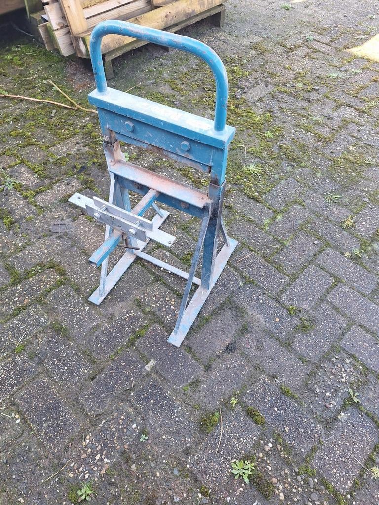 Steenknipper, Ophalen, Minder dan 2 meter