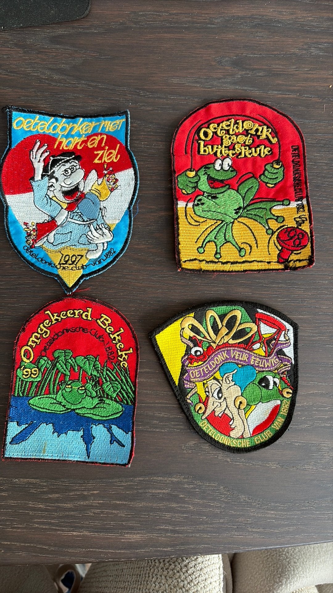 Oeteldonk originele emblemen, Hobby en Vrije tijd, Ophalen of Verzenden, Gebruikt