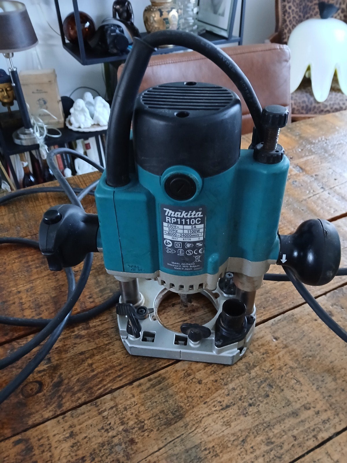 Makita RP1110C Bovenfrees - Krachtig en Betrouwbaar, Gebruikt, Ophalen of Verzenden, Elektrisch, Makita
