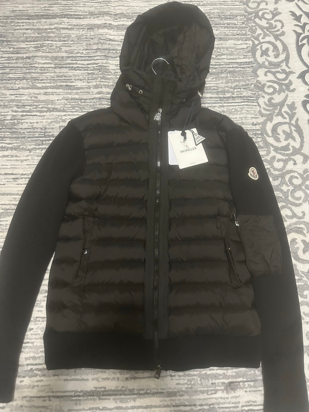 Moncler Cardigan Maat M Nieuw met Prijskaartje, Ophalen of Verzenden, Nieuw, Maat 38/40 (M), Zwart