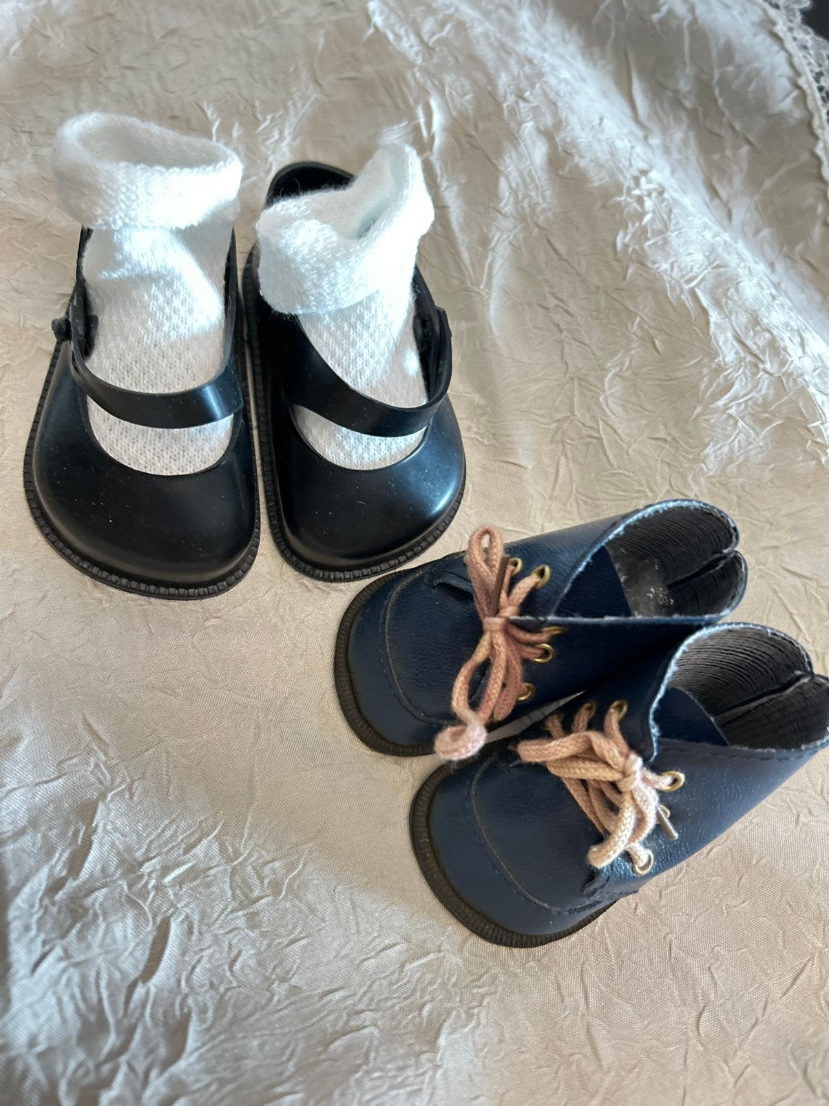 2 x paar poppen-beren schoentjes zwart blauw, prijs samen, Ophalen of Verzenden, Zo goed als nieuw, Accessoires, X