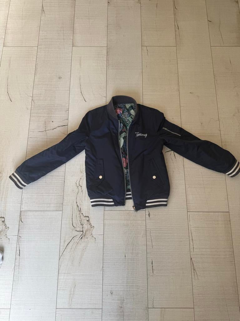 Tommy Hilfiger Bomberjack - Omkeerbaar, Ophalen of Verzenden, Zo goed als nieuw, Jongen of Meisje